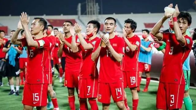 中国男足不行,都怪国产动漫不争气?