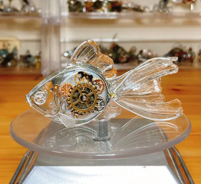 将废弃物变成创作的巧妙手艺!推主手作蒸气庞克风海底动物树脂模型