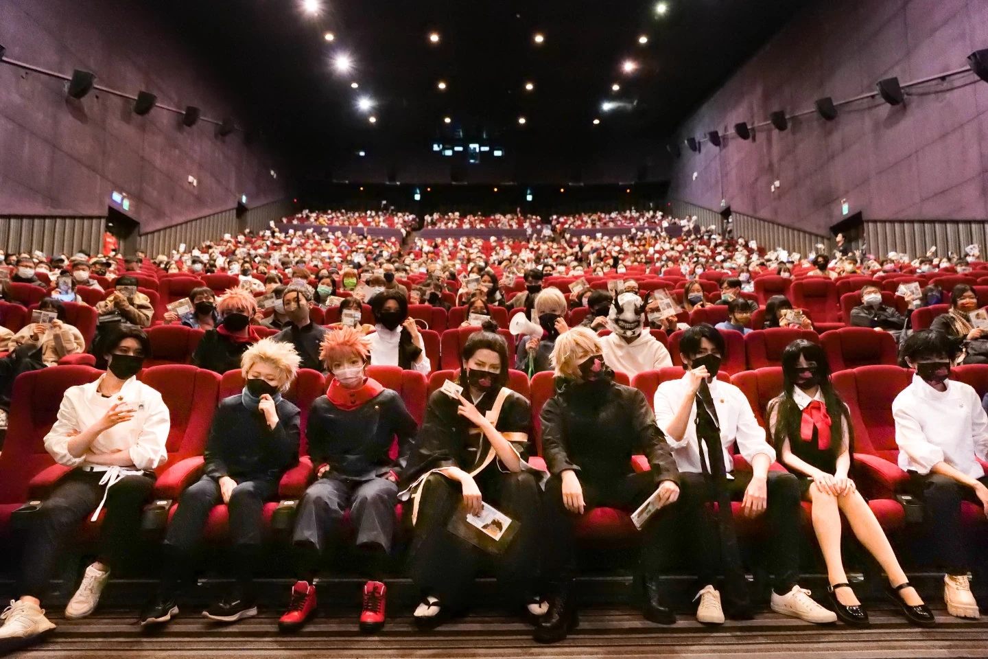 现象级作品《剧场版 咒术回战０》称霸日本七周票房冠军，剧情藏第二季动画走向？！2月24日台北正式上映