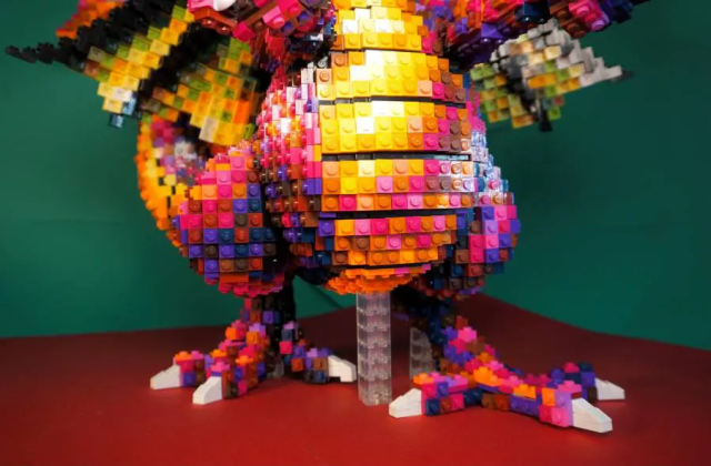 乐高达人打造《勇者斗恶龙》点阵图BOSS龙王 霸气模样让人回忆涌现!