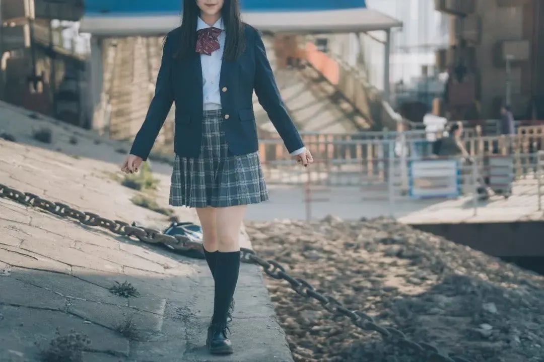 JK制服为何会成为“男权凝视”的靶子?