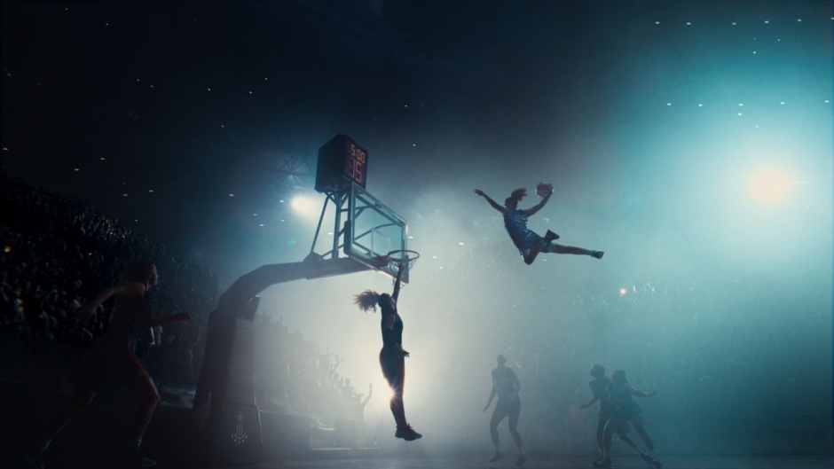 Mark Tobin 通过备受瞩目的 Expedia 和 Gatorade 活动推出了他们位于圣莫尼卡的新业务