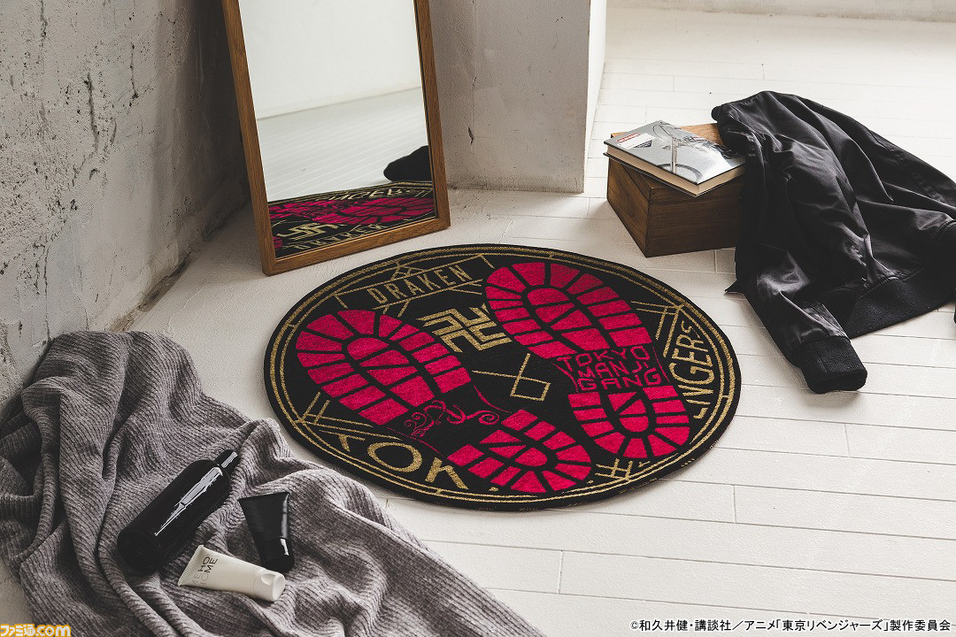 开始接受6种“东京复仇者”迷你地毯垫的订单。图案是 Mikey 和 Draken 所穿靴子的脚印