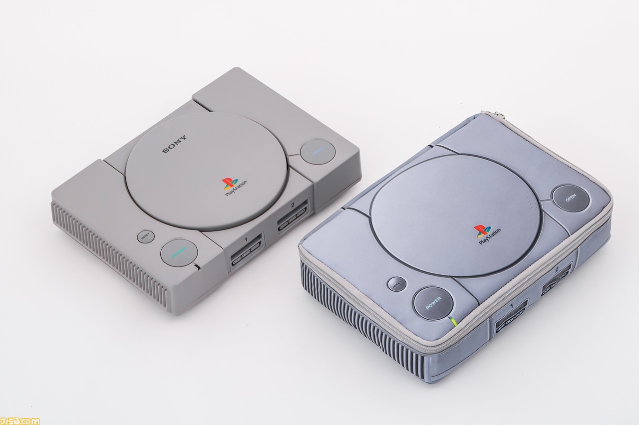 6 月 13 日发售了原版 PlayStation 原版的带袋装书。带口袋的逼真设计