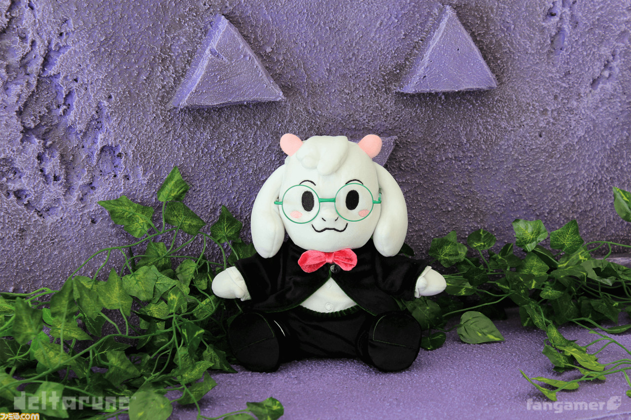 在 Fangamer Japan 5 周年纪念活动中预售的“UNDERTALE”和“DELTARUNE”
